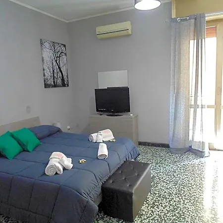 Parthenope 3*