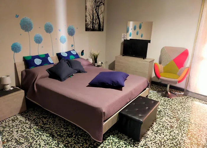 לינה וארוחת בוקר Parthenope 4*